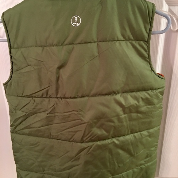 Lands End puffer vest - Picture 2 of 3